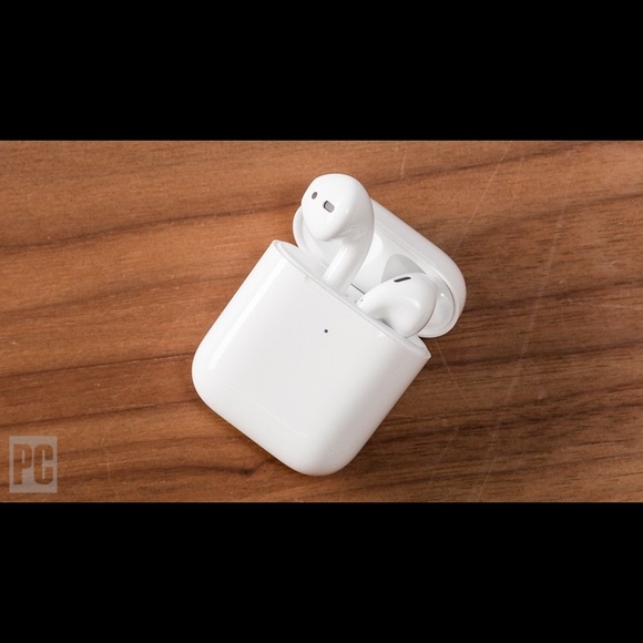 AirPod pros generation 2 - Picture 2 of 3